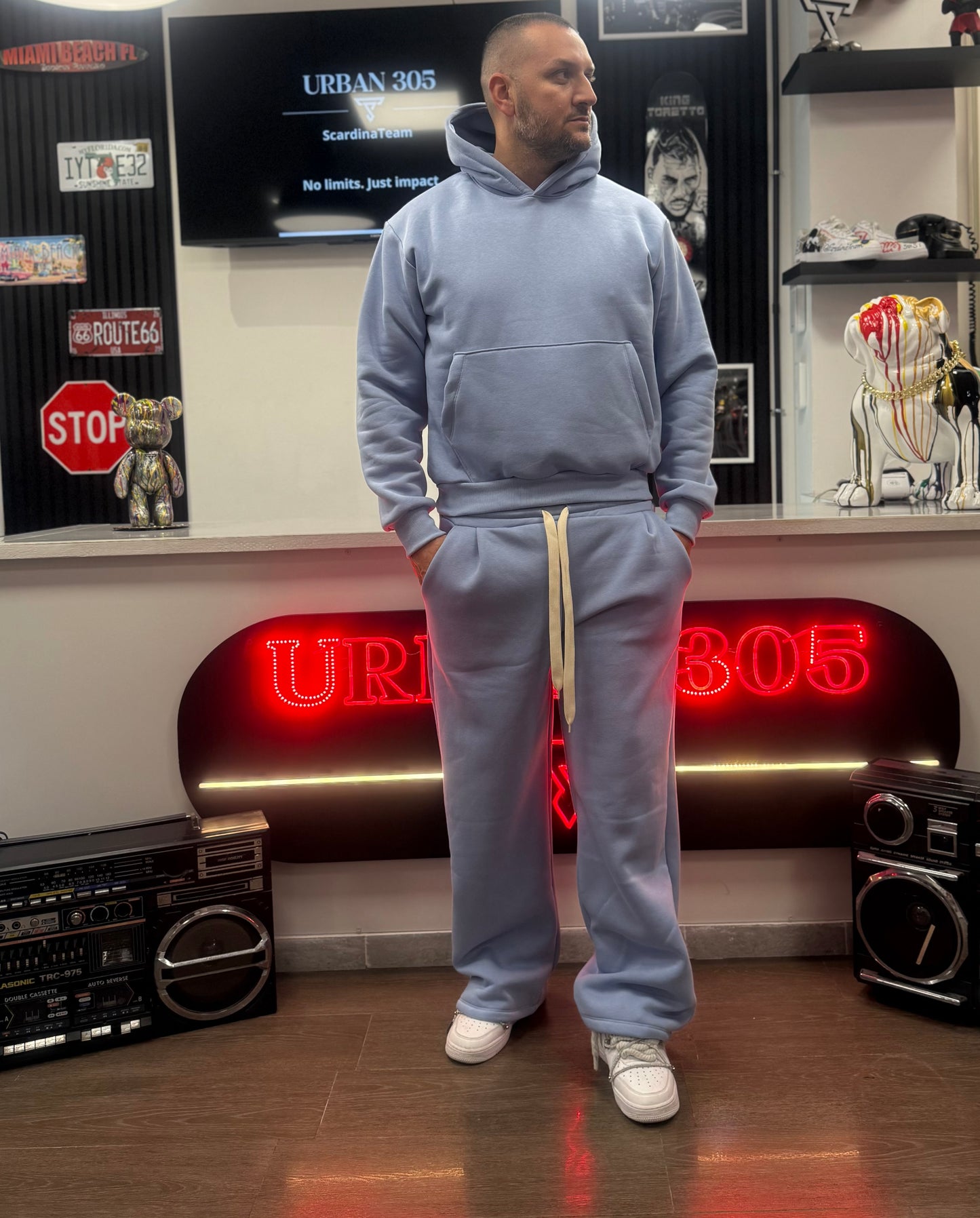 TUTA OVERSIZE CELESTE