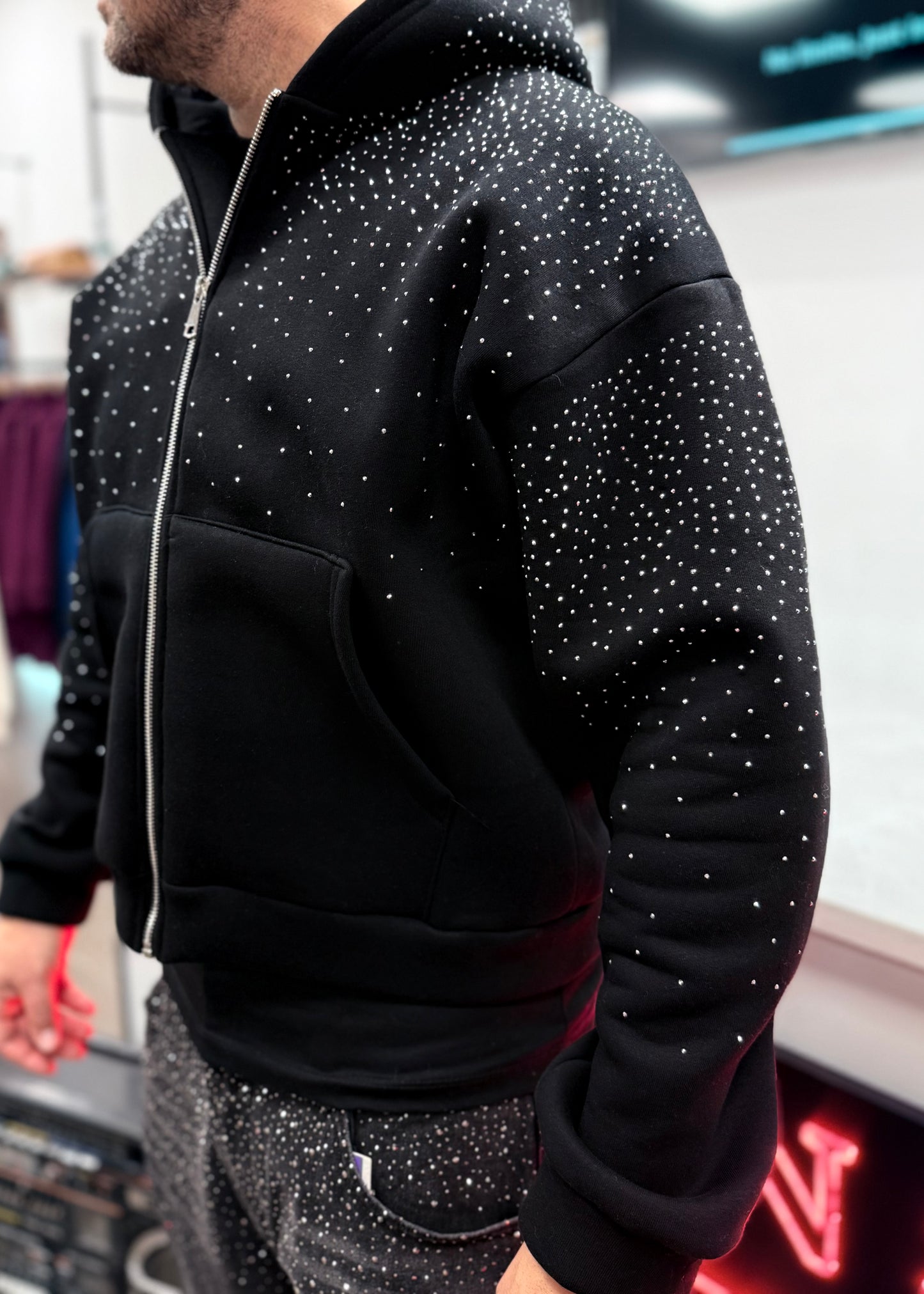 FELPA MICRO STRASS BLACK